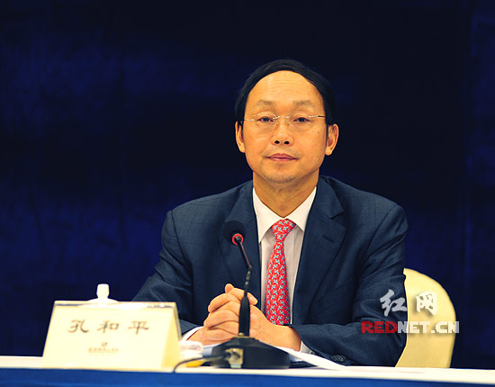 省委组织部副部长,省委创先争优活动领导小组成员兼办公室主任郭树人