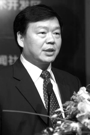 娄勤俭任陕西省委常委