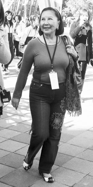 抢救近8小时孙穗芬仍未脱离危险