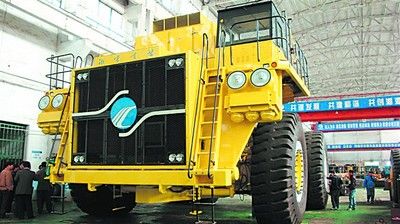 前不久,湘電集團生產的sf33900型220噸電動輪自卸車(如圖)榮獲