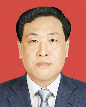 > 正文     郭立民表示,市经贸信息委将重点推进以下方面的工作:一是