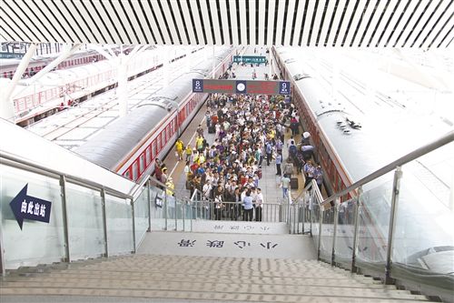 包头新贤城火车站图片