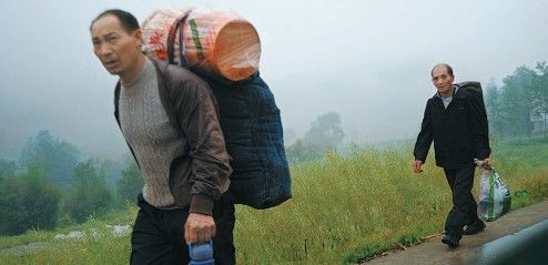 天全縣救災物資短缺 食品藥品帳篷紛紛告急