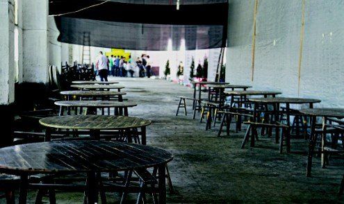 湖南浏阳山寨殡仪馆受捧业务红火 正规馆被冷落