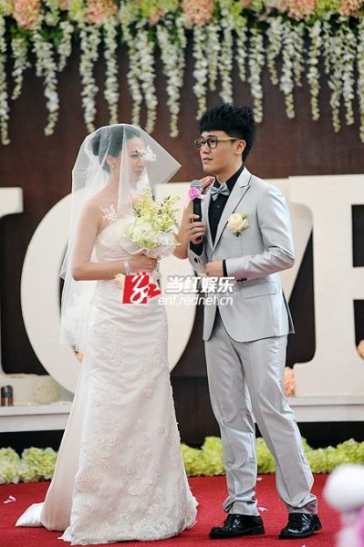 主持人柯豆求婚成功女友曾是星姐(图)红网长沙5月19日讯(记者 潘宣