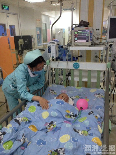 2月13日,花生米卡喉,造成孩子肺水肿,正在湖南省儿童医院重症监护室