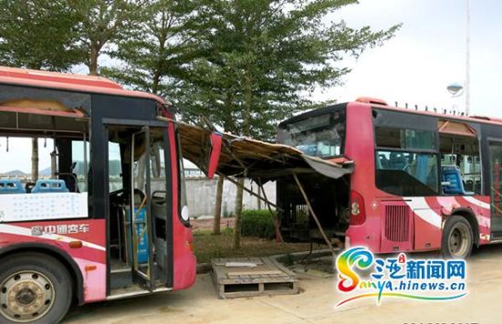 三亞26輛廢棄公交車停放產業園 部門起訴仍無效