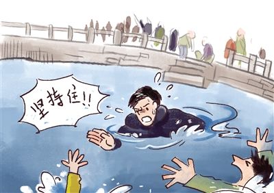 最牛"救人哥"化身"铁门神"