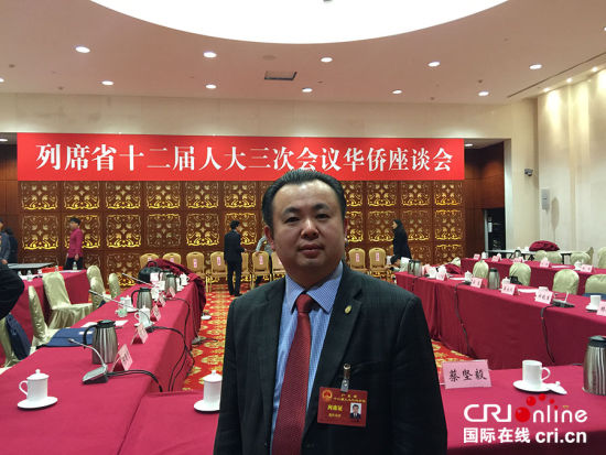 温哥华半岛控股集团董事长,加拿大温哥华客属商会常务副会长王文康:以