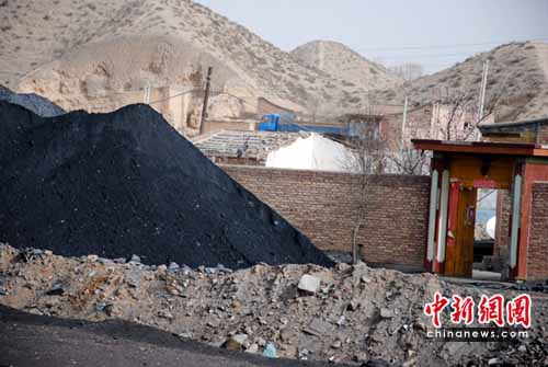 访甘肃平川产煤区:立案量刑条件太软官方执法难