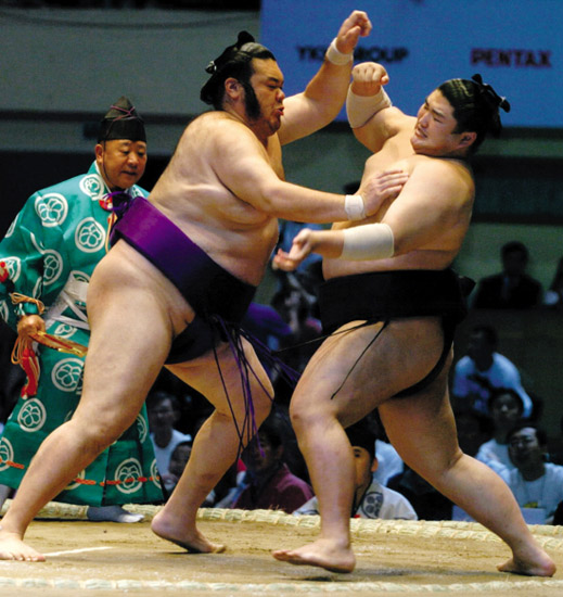 日本相扑手参与赌博涉黑 2人欲出书揭黑均死亡