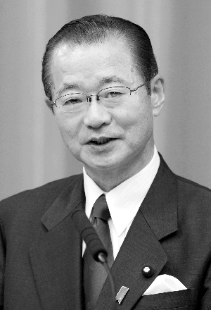 曾根弘文新任日本农林水产大臣石破茂此4人是麻生太郎"鹰派"兄弟帮的