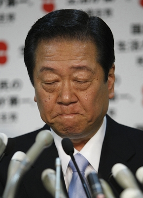 日本最大反对党领袖小泽一郎辞职保选举(图)