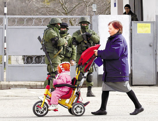 16日,克里米亚人将公决是否并入俄罗斯.