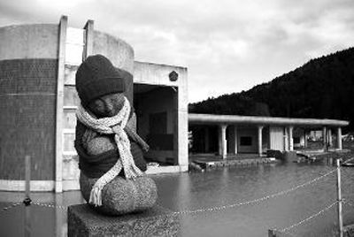 地震使日本民众和政治焦躁