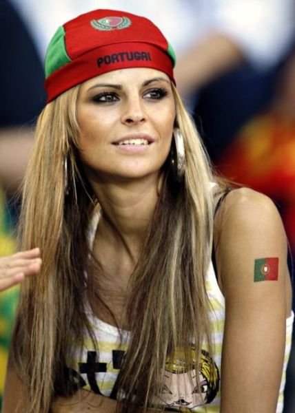 葡萄牙美女球迷图片