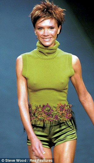 贝嫂笑得很自然