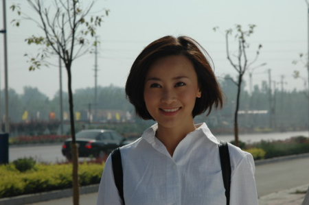 季节》央八将播 关注大学生就业问题 - 神韵在线 - 四川广播电视台