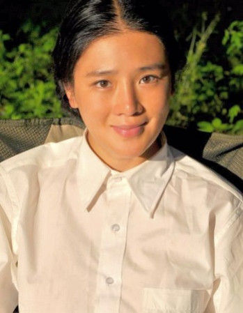 周显欣国家命运演绎苦情母亲聚人气