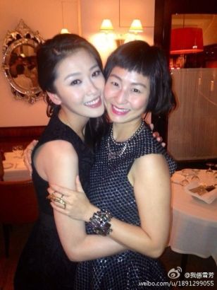 周汶锜同蔡一智老婆合照