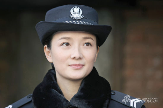 刘璇主演的公安题材电视剧《穿警服的那些女孩儿》亮相上海电视节,剧