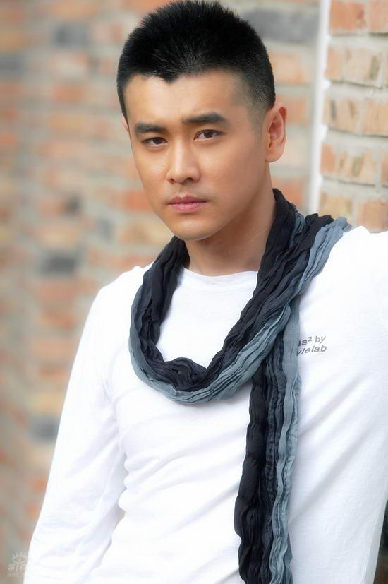 资料图片:演员李修蒙精彩照片(1)