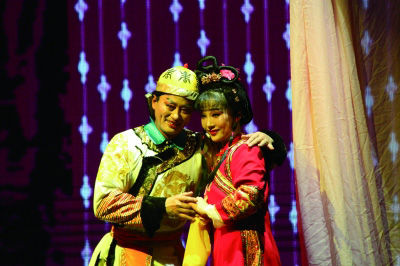 吉剧一夜皇妃登桃李梅大剧院试演