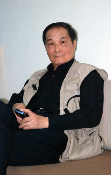 资料零点锋云首席影评人郑洞天