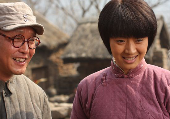 《沂蒙六姐妹》在"老家"山东济南举行了首映