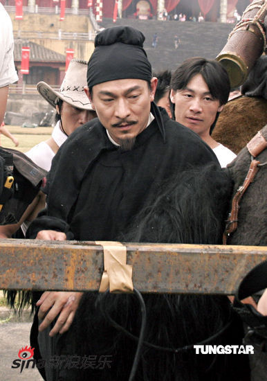 《狄仁杰》横店热拍 刘德华片场引骚动(图)
