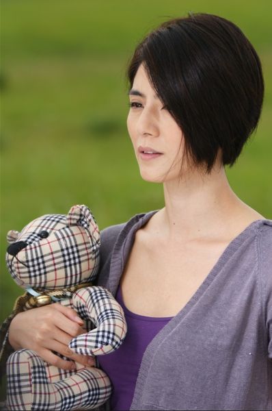 杨采妮37突破形象与刘晓庆同台彪戏图