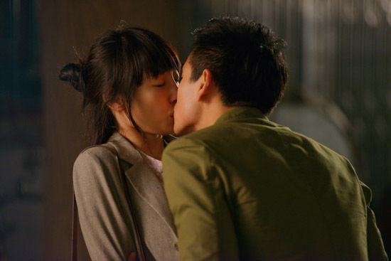 白百何彭于晏拍吻戏