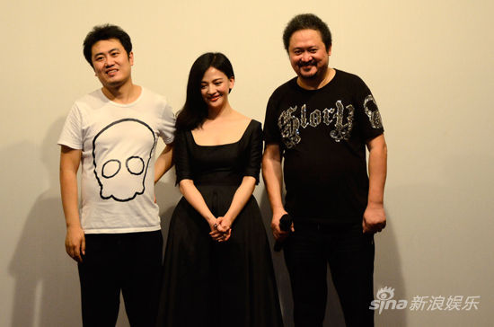 导演张元,主演-李昕芸,编剧孔二狗(从右到左)亮相暨大为新电影《有种