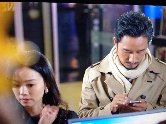 《明日橙色》岳菁蔚变身时尚女魔头