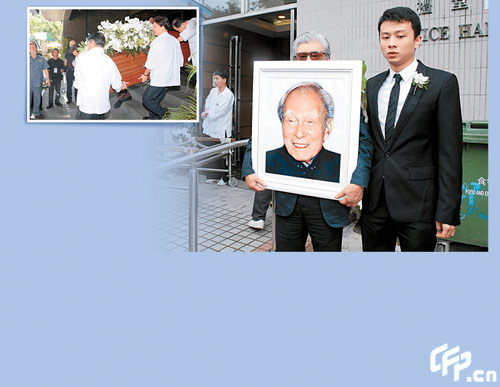 石坚遗体火化天色骤变生荣死哀友好送别组图