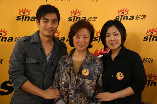 图文:《母亲的眼睛》聊天--主创合影