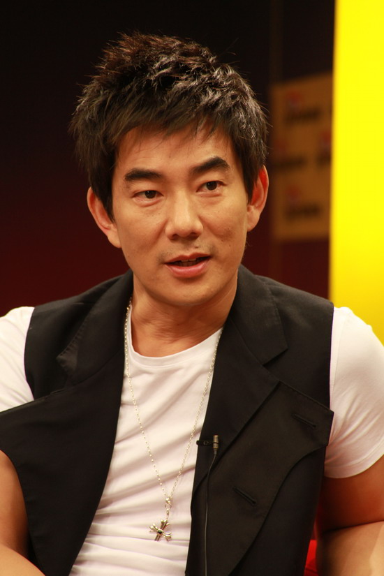 任贤齐回忆《龙凤店》幕后趣事 难忘片中香肠嘴