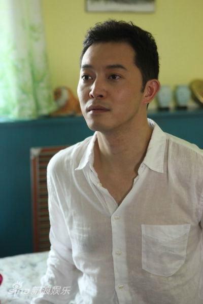 新浪娱乐讯 由新晋导演江涛执导的都市悬疑电影《无底洞》日前公布了