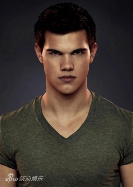 北京时间7月31日消息,据国外媒体报道,广受粉丝期待的《暮光之城4