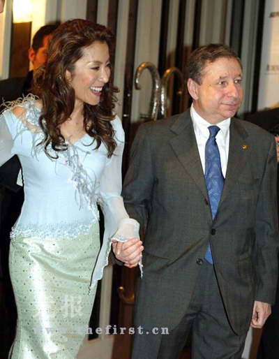 杨紫琼与托德婚期确定 将在三地举行婚礼(图)