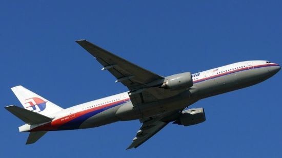 航空)新浪娛樂訊 北京時間7月17日晚,馬航mh17飛機在飛行過程中墜毀