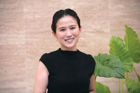 龙丹妮被挖角引热议 夏青被曝借舞美师"报复"