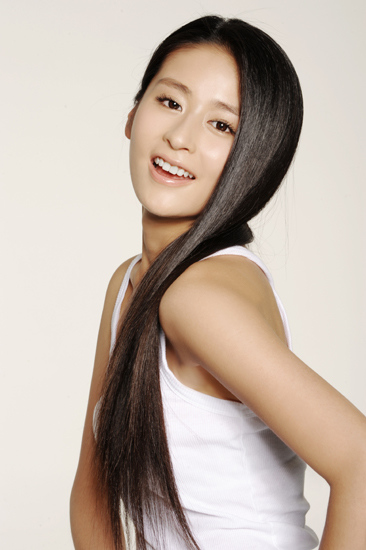 影视圈当红长发美女 大s范冰冰颖儿展新事业线