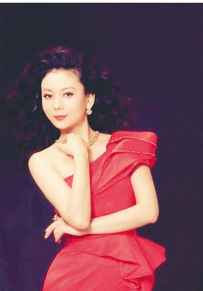 朱军妻子性感写真照曝光 极具风采(图)