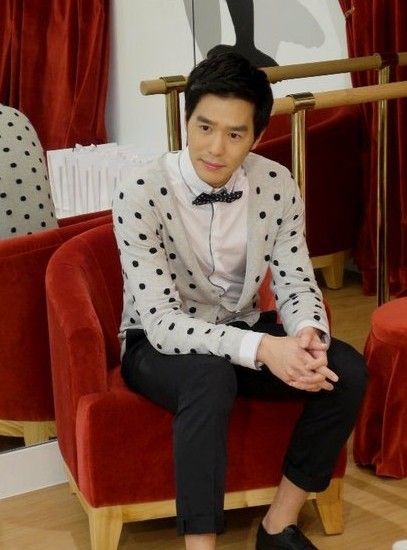 丁春诚主张型男范演绎时尚他生活