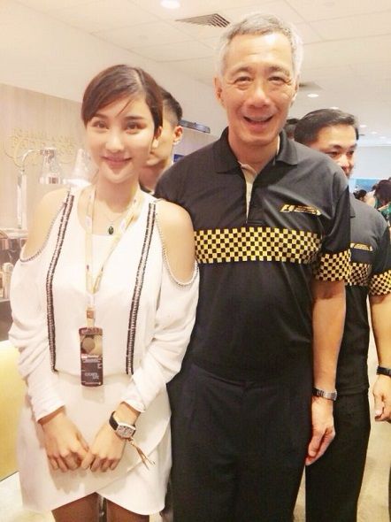 张虹一现身新加坡看赛车想跨界玩赛车