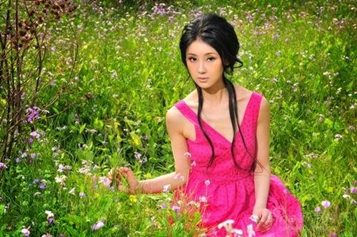 组图：甘薇优雅田园写真曝光 清新气质宛若仙女_影音娱乐_新浪网