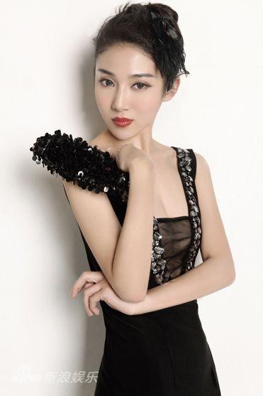 超模李心蕊大胆代言写真秀惹火身材组图