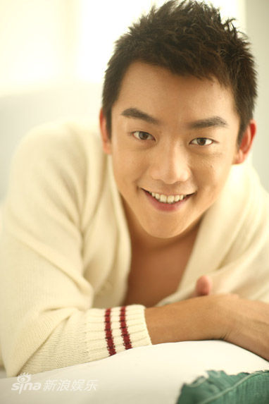 郑恺是不是兔唇男 重影里郑恺的嘴怎么了