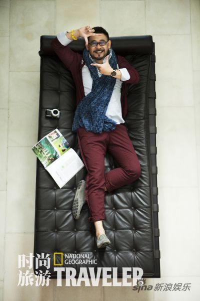 组图:姜武拍大片做"潮叔" 恐露胸毛免尴尬